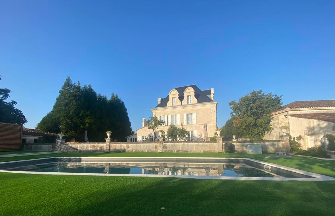 Le Grand Berger Chambres D'Hotes Angeac-Charente Exterior foto