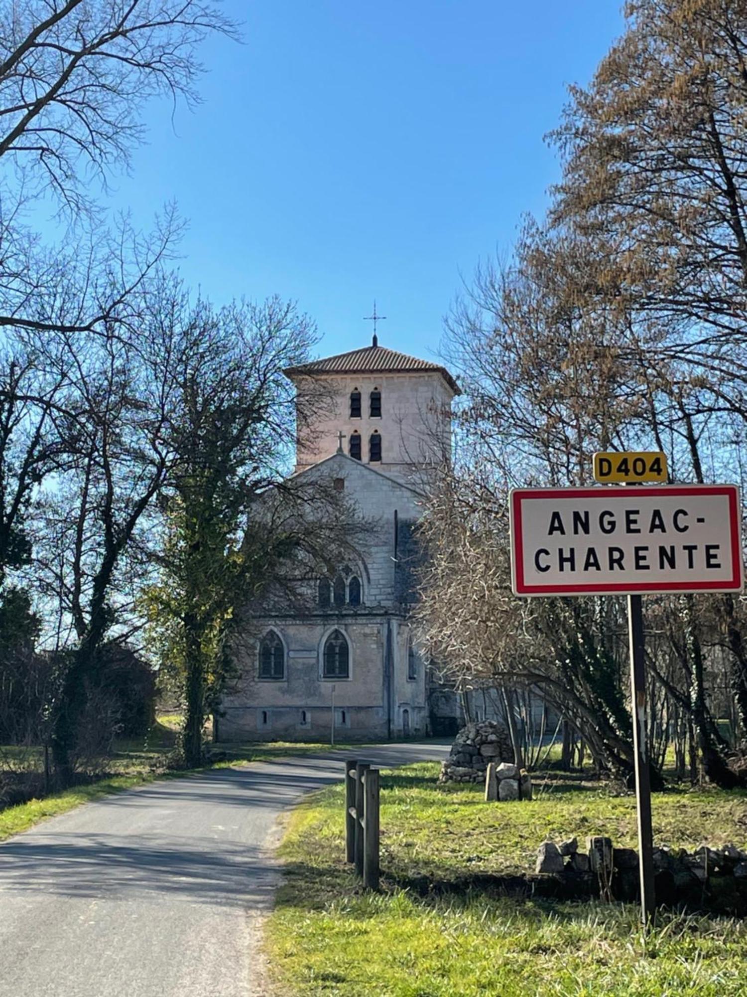 Le Grand Berger Chambres D'Hotes Angeac-Charente Exterior foto